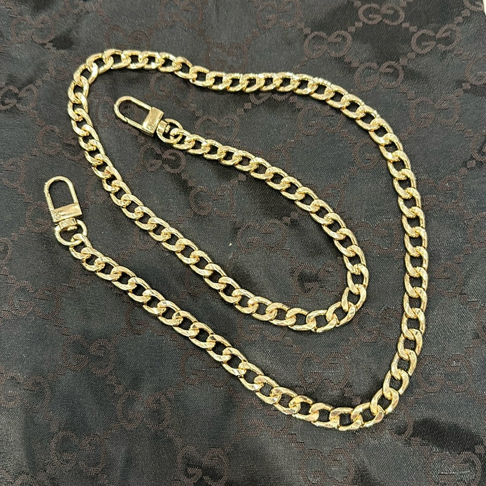Gold chain 31.4”
